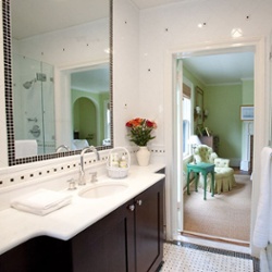 Sophisticated-Black_White Tiled Bathroom