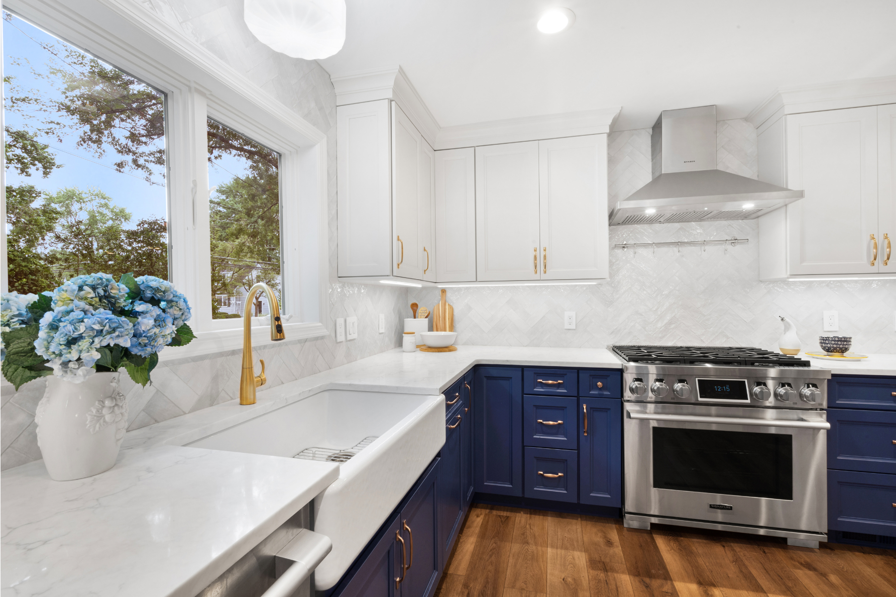 Scotch Plains NJ Kitchen with Navy Cabinets & Gold Accents