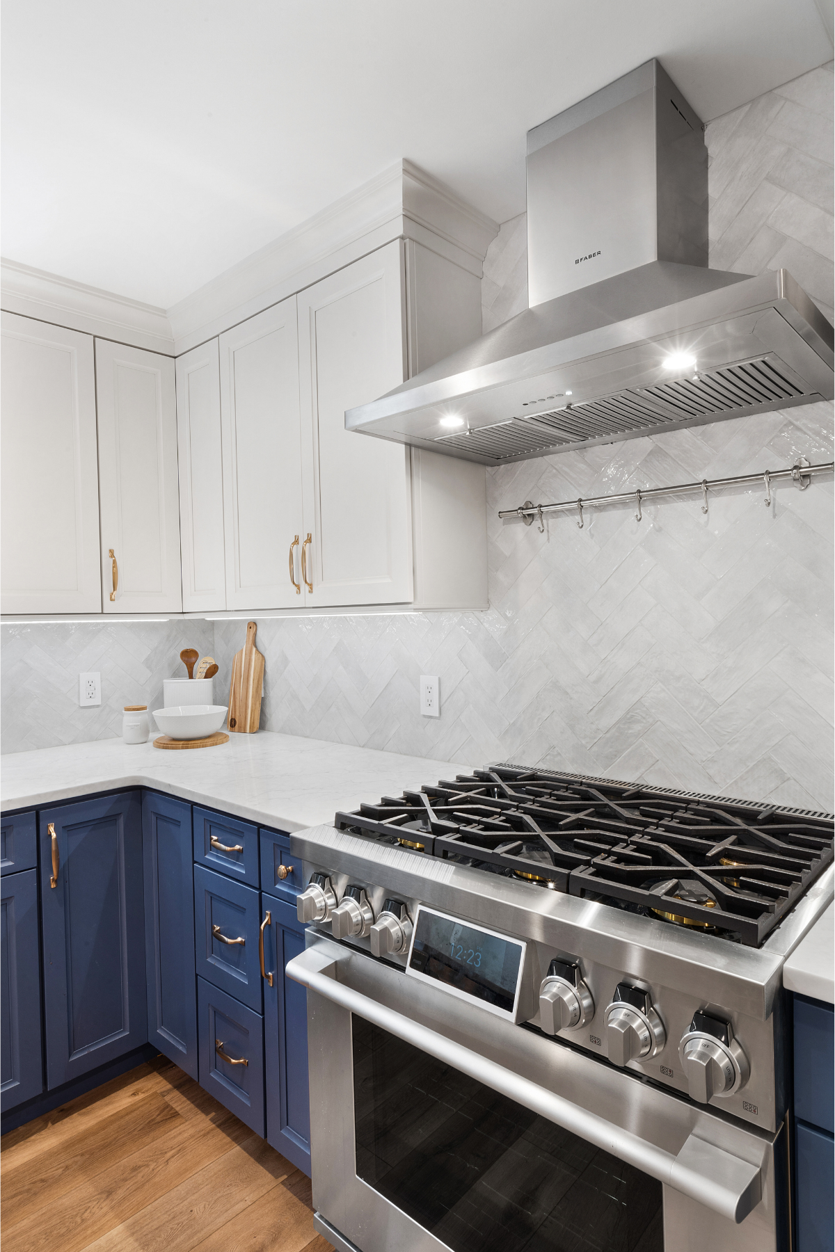 Scotch Plains NJ Kitchen with Navy Cabinets & Gold Accents